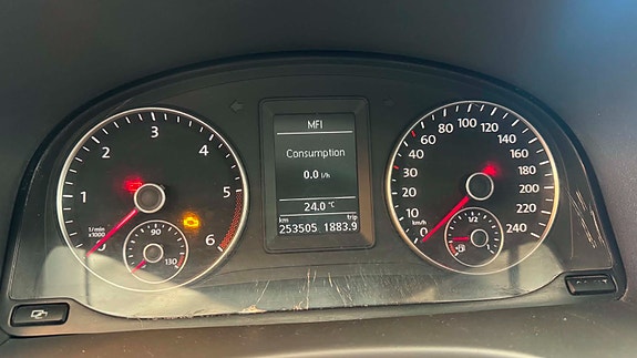 Volkswagen Caddy Maxi 9 of 16