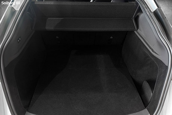 Tesla Model Y 12 of 30