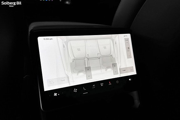 Tesla Model Y 29 of 30