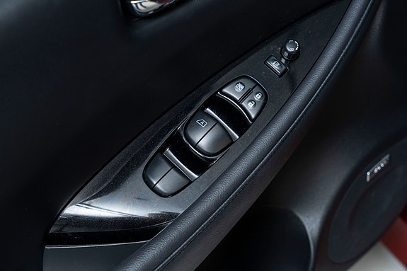 Nissan Leaf 26 of 30