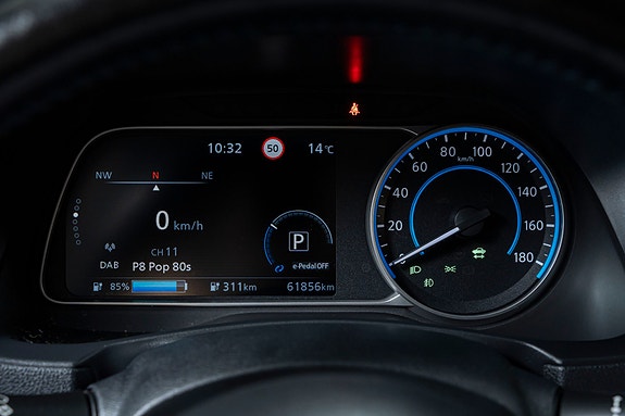 Nissan Leaf 23 of 30
