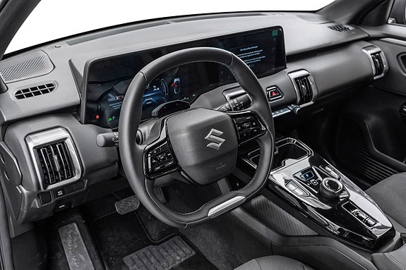 Suzuki eVitara 6 of 8