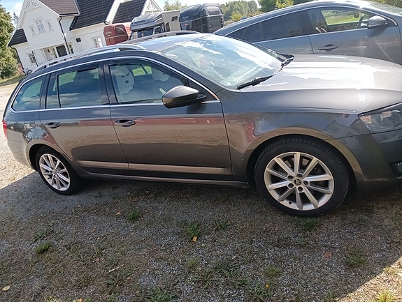 Skoda Octavia 4 of 9