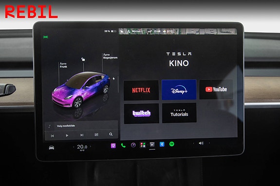 Tesla Model Y 18 of 27