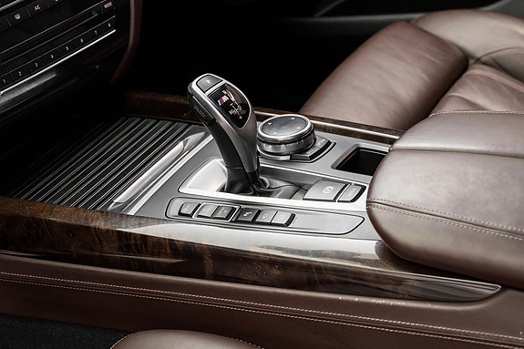 BMW X5 25 of 30