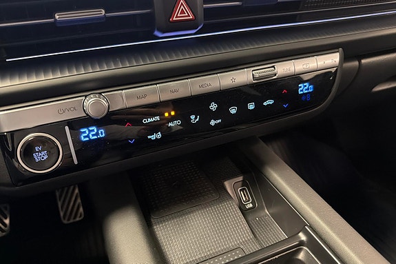 Hyundai Ioniq 6 15 of 25