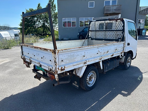 Toyota Dyna 7 of 12