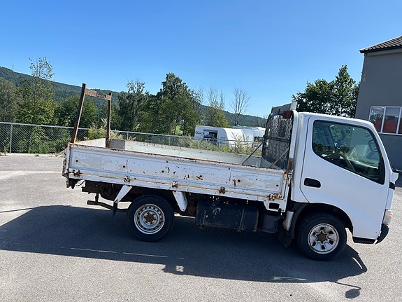 Toyota Dyna 8 of 12