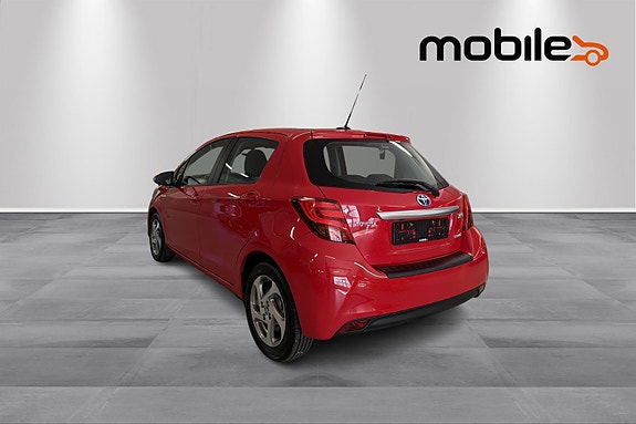 Toyota Yaris 21 of 24