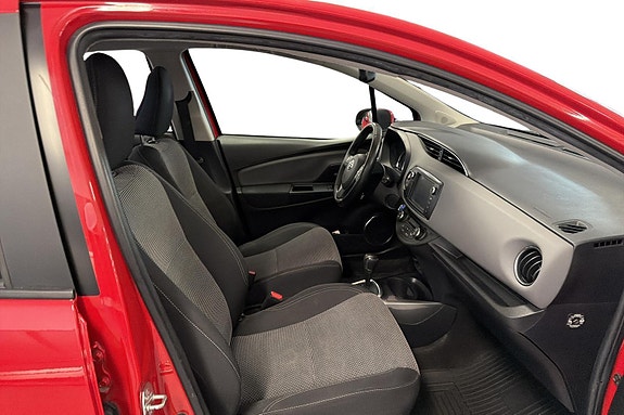 Toyota Yaris 23 of 24