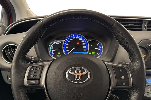 Toyota Yaris 9 of 24