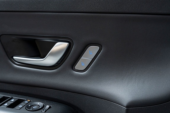 Hyundai Kona 24 of 30