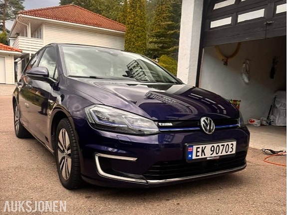 Volkswagen golf 2 of 26