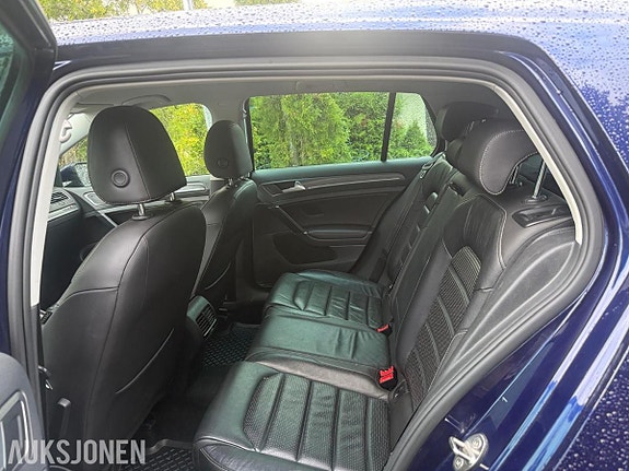 Volkswagen golf 15 of 26