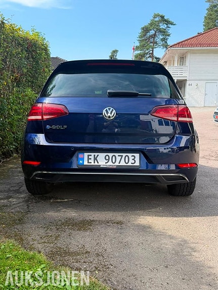 Volkswagen golf 24 of 26