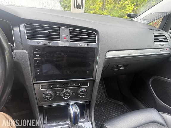 Volkswagen golf 13 of 26