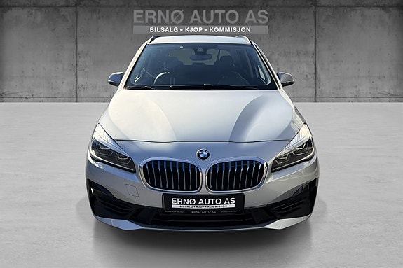 BMW 225xe 3 of 16
