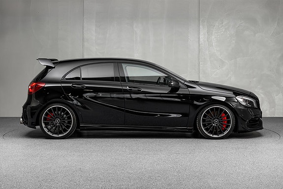 Mercedes-Benz A45 12 of 30