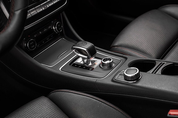 Mercedes-Benz A45 27 of 30