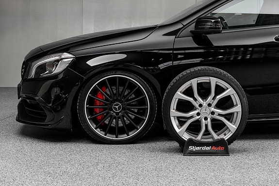 Mercedes-Benz A45 5 of 30