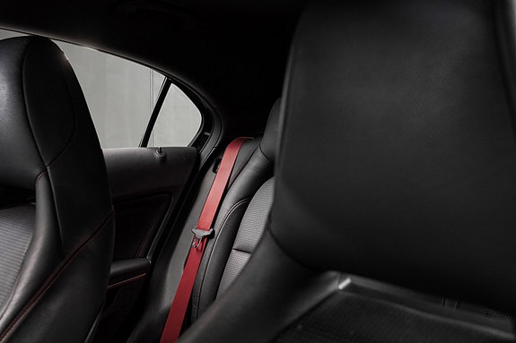 Mercedes-Benz A45 29 of 30