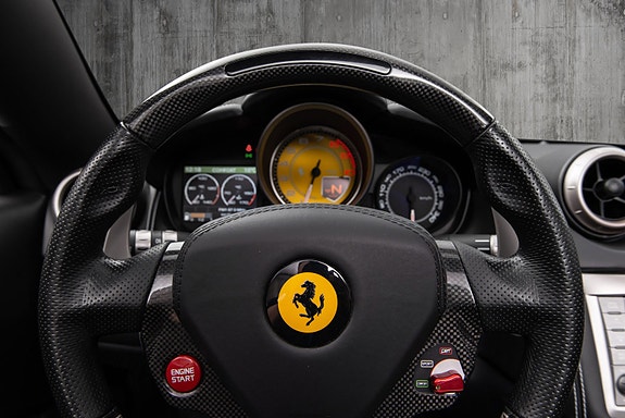 Ferrari California 23 of 30