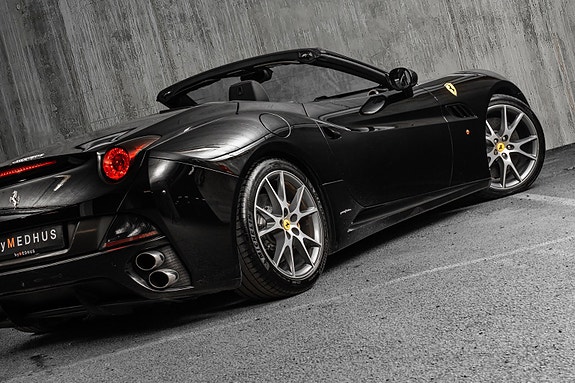 Ferrari California 5 of 30