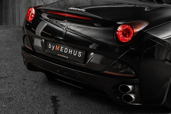 Ferrari California 7 of 30