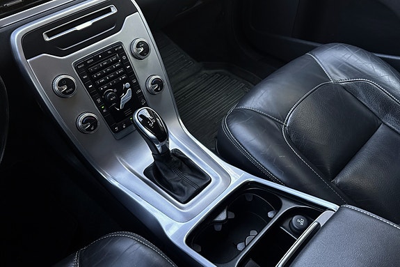 Volvo XC70 17 of 20