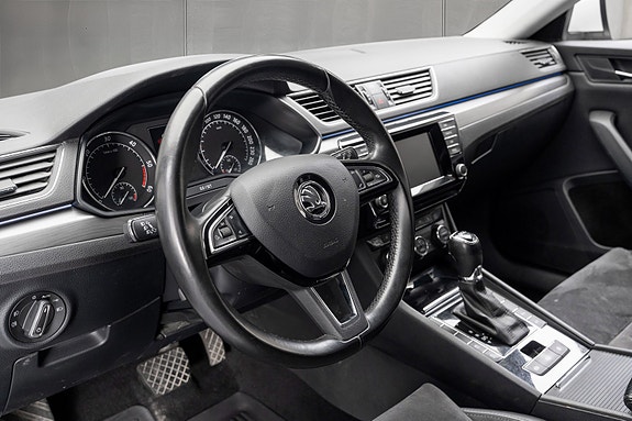 Skoda Superb 24 of 30
