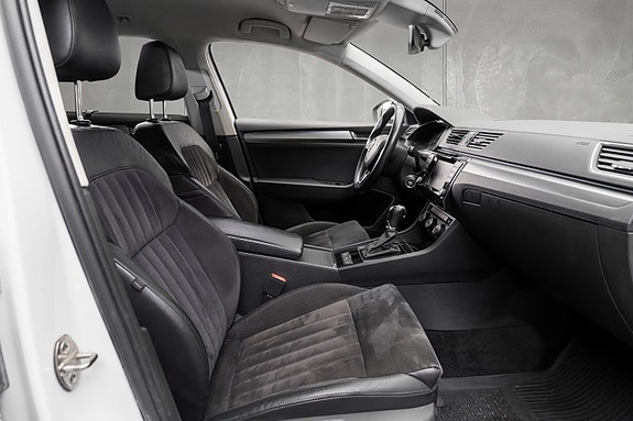 Skoda Superb 30 of 30