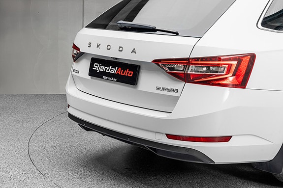 Skoda Superb 10 of 30