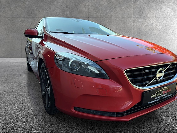 Volvo V40 7 of 30