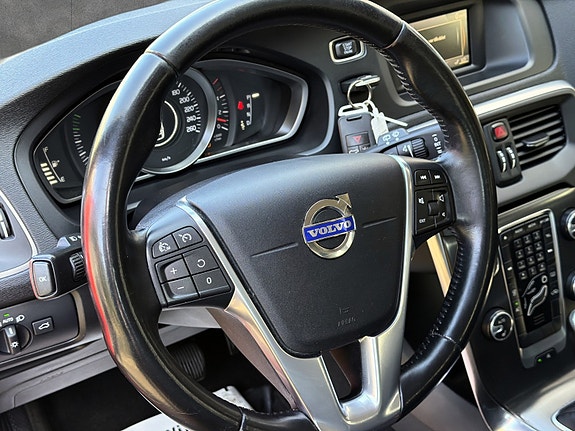 Volvo V40 19 of 30