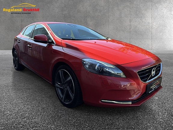 Volvo V40 5 of 30