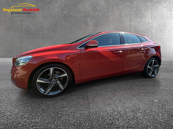 Volvo V40 3 of 30