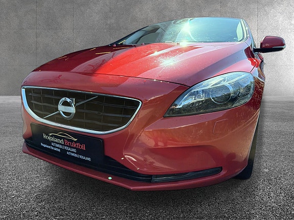 Volvo V40 6 of 30