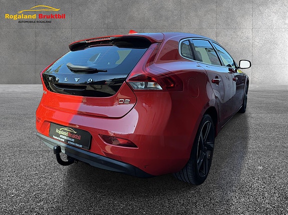 Volvo V40 12 of 30