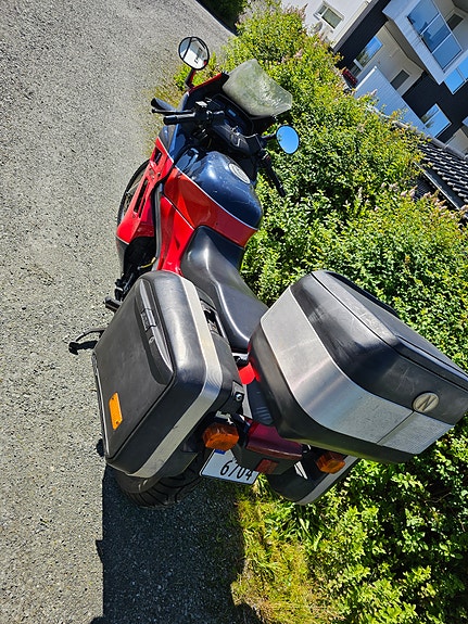 Suzuki GSX 1100 F 4 of 5