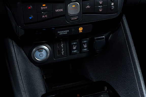 Nissan Leaf 17 of 30