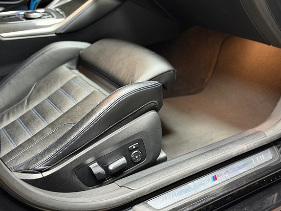 BMW i4 10 of 24