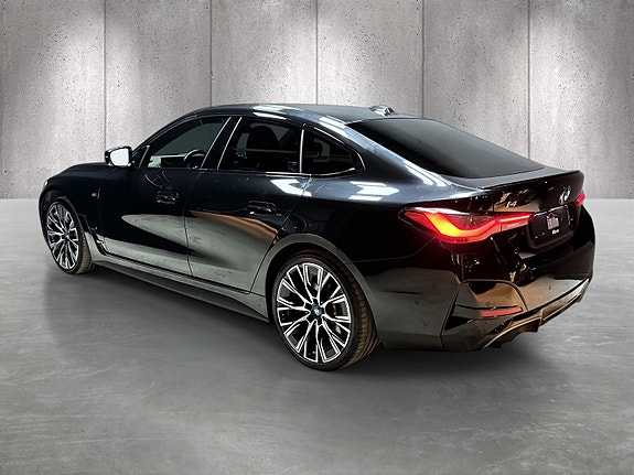 BMW i4 5 of 24