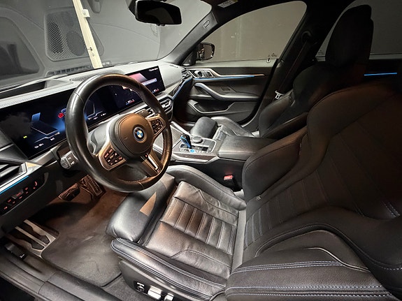 BMW i4 13 of 24