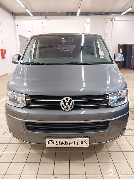 Volkswagen Caravelle 2 of 10