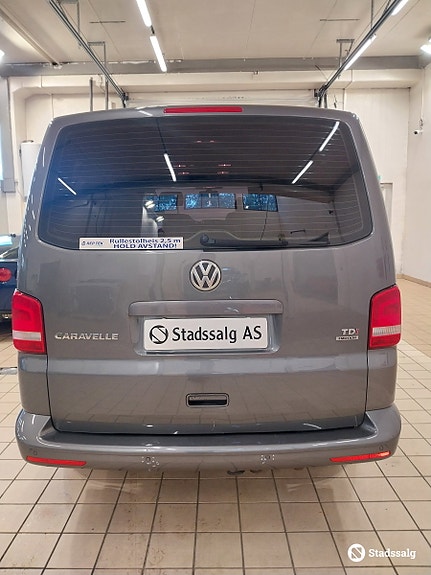 Volkswagen Caravelle 6 of 10