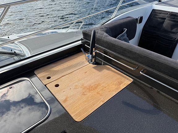 Marex 360 Cabriolet Cruiser 25 of 30