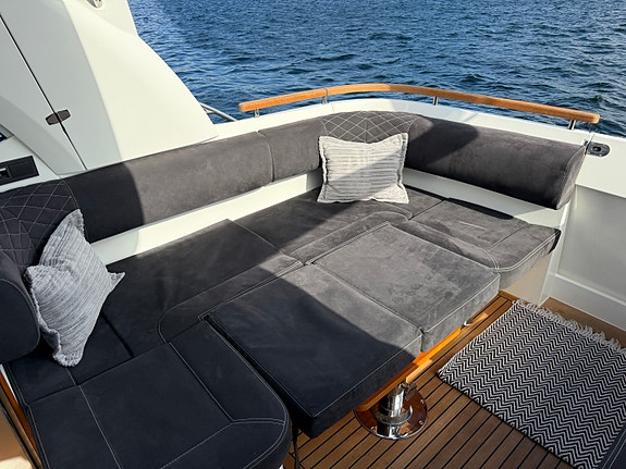 Marex 360 Cabriolet Cruiser 13 of 30
