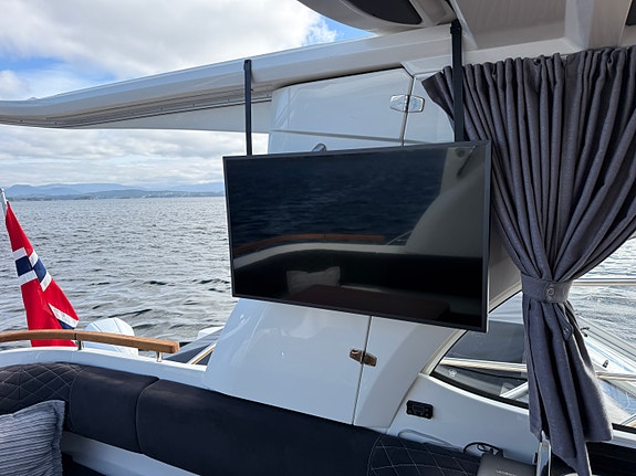 Marex 360 Cabriolet Cruiser 14 of 30