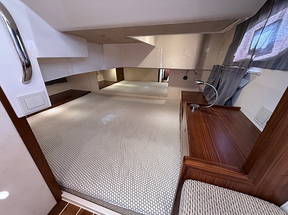 Marex 360 Cabriolet Cruiser 27 of 30