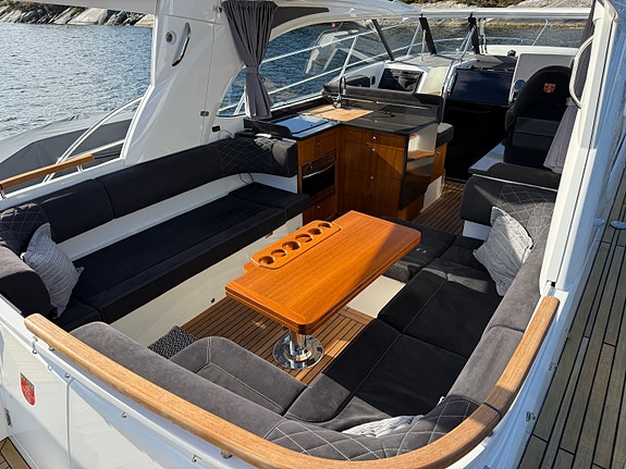 Marex 360 Cabriolet Cruiser 11 of 30